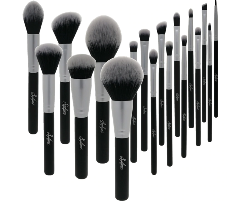 😍TOP SELLING NEW PRODUCT😍 18 Piece Brush Collection